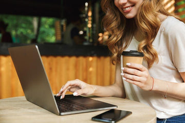 5 Advantages of Using Branded Disposable Coffee Cups for Your Café